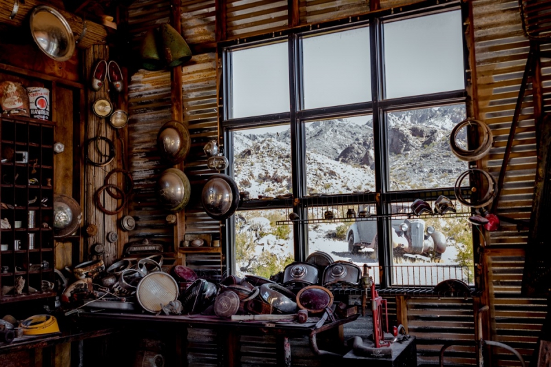 vente-MONTFORT SUR ARGENS-min_shop_window_part_junk_abandoned-138873